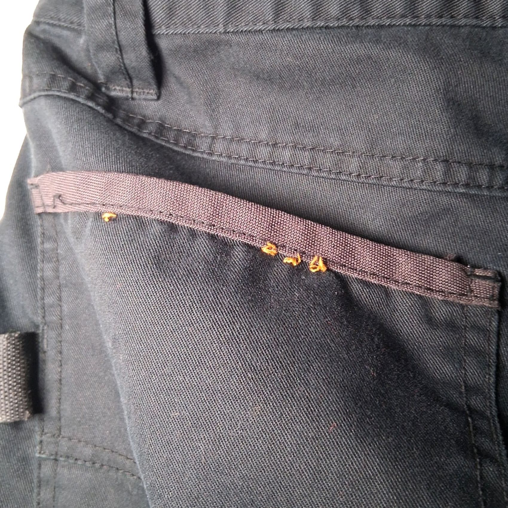Caterpillar Caterpillar CAT Pants 32x35 Black Cargo Carpenter Workwear Sturdy Cargo Pocket Men Pants Regular 32x35 Cat Theme Size US 32 / EU 48 - 5 Thumbnail