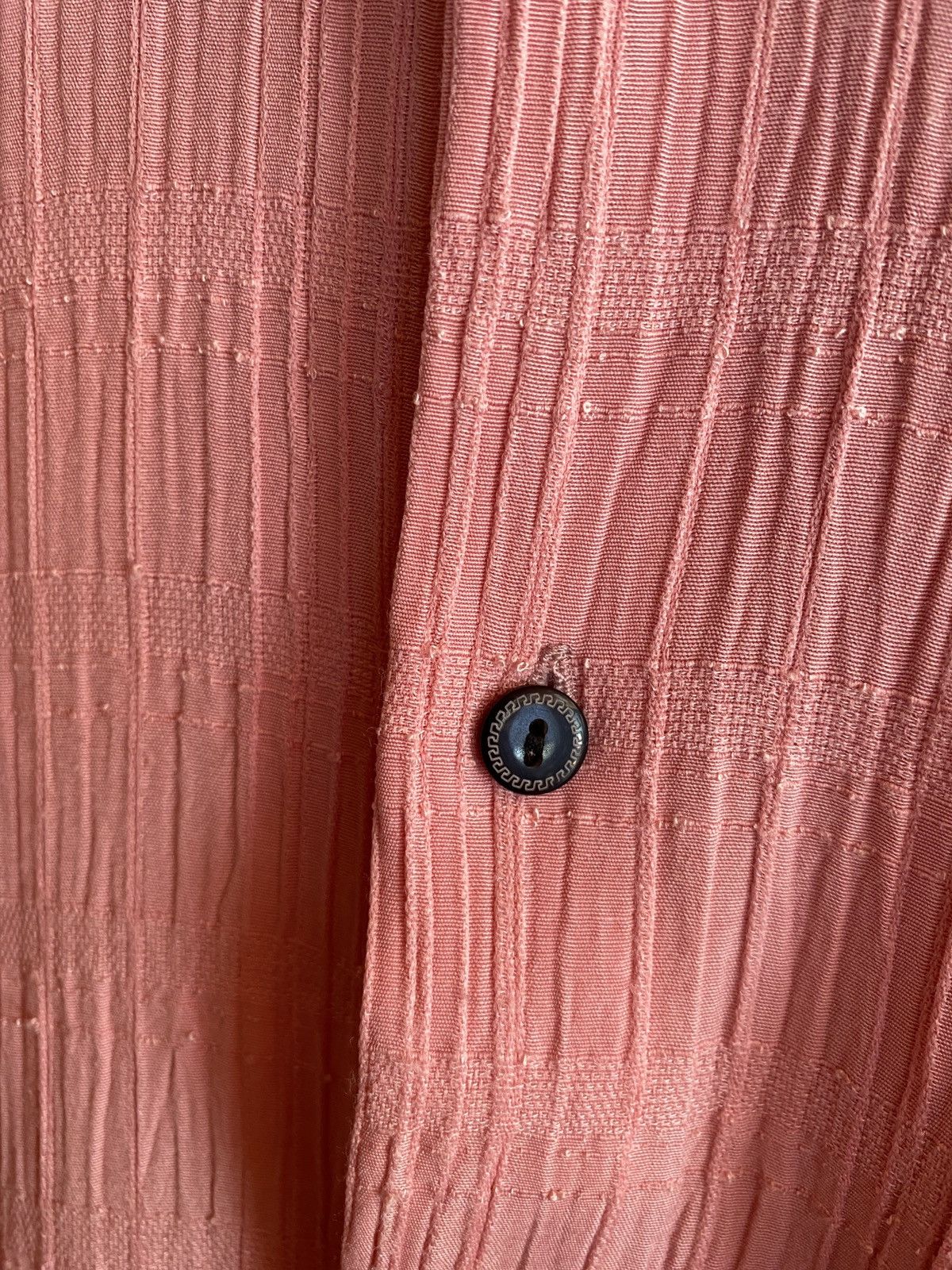 Versace VERSACE VINTAGE PINK BUTTON UP SHIRT 90s Size US XL / EU 56 / 4 - 3 Thumbnail