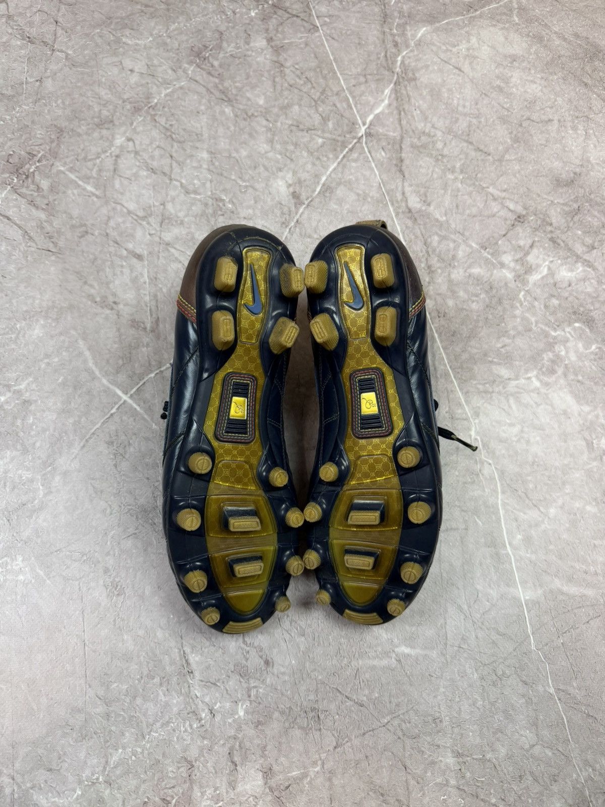 Nike Vintage Football Boots Nike Rare Tiempo Leather Ronaldinho Size US 8.5 / EU 41-42 - 6 Thumbnail