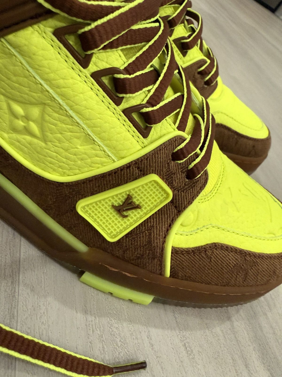 Louis Vuitton Louis Vuitton Trainer Size LV8.5 Size US 9.5 / EU 42-43 - 3 Thumbnail