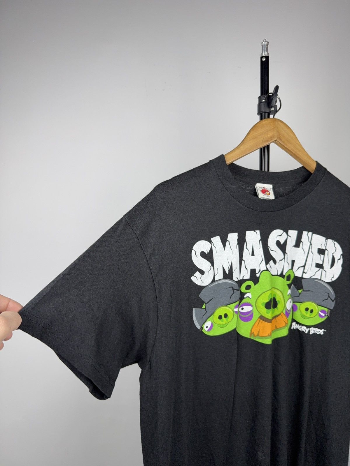Vintage 00s Angry Birds Game “Smashed” Pigs Graphic Tee Black L Size US L / EU 52-54 / 3 - 3 Thumbnail