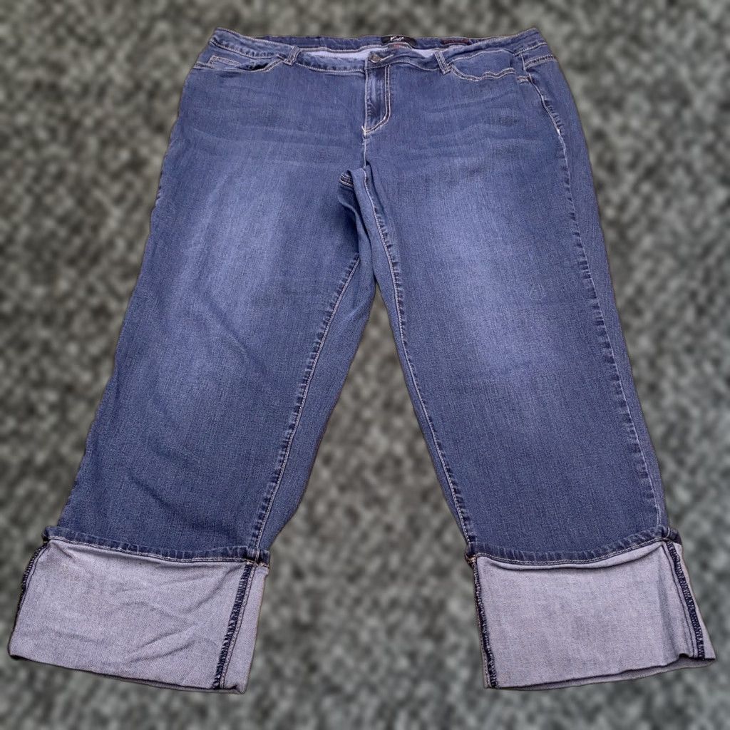 Vintage Earl Women's High Rise Blue Denim 24W Straight Fit Jeans User: Earl Women's High Rise Blue Denim 24W Straight Fit Jeans Size 42" / US 20 - 1 Thumbnail