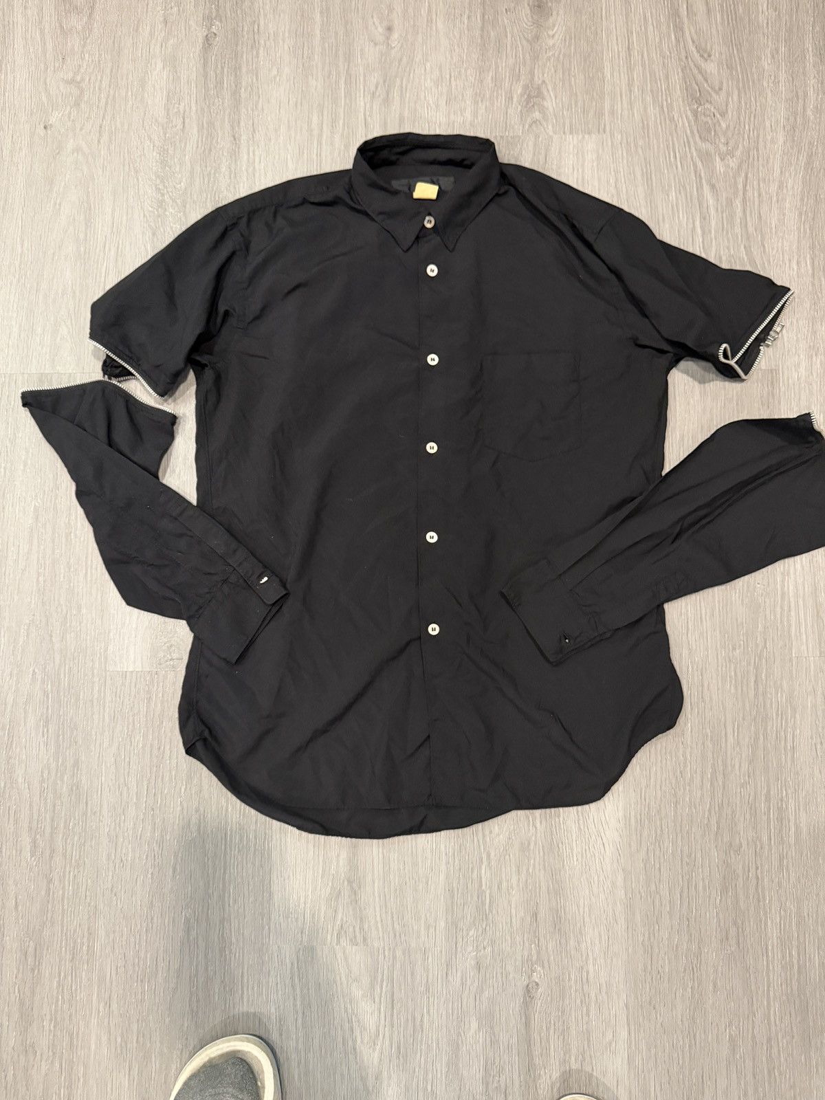 Comme des Garcons SHIRT COMME des GARÇONS Shirt Zip-Off Sleeve Button-Up Size US S / EU 44-46 / 1 - 3 Thumbnail