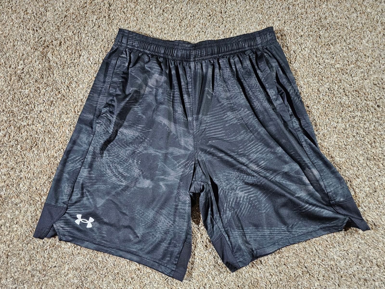 Under Armour Under Armour Loose Gray Black Shorts Size US 34 / EU 50 - 1 Thumbnail