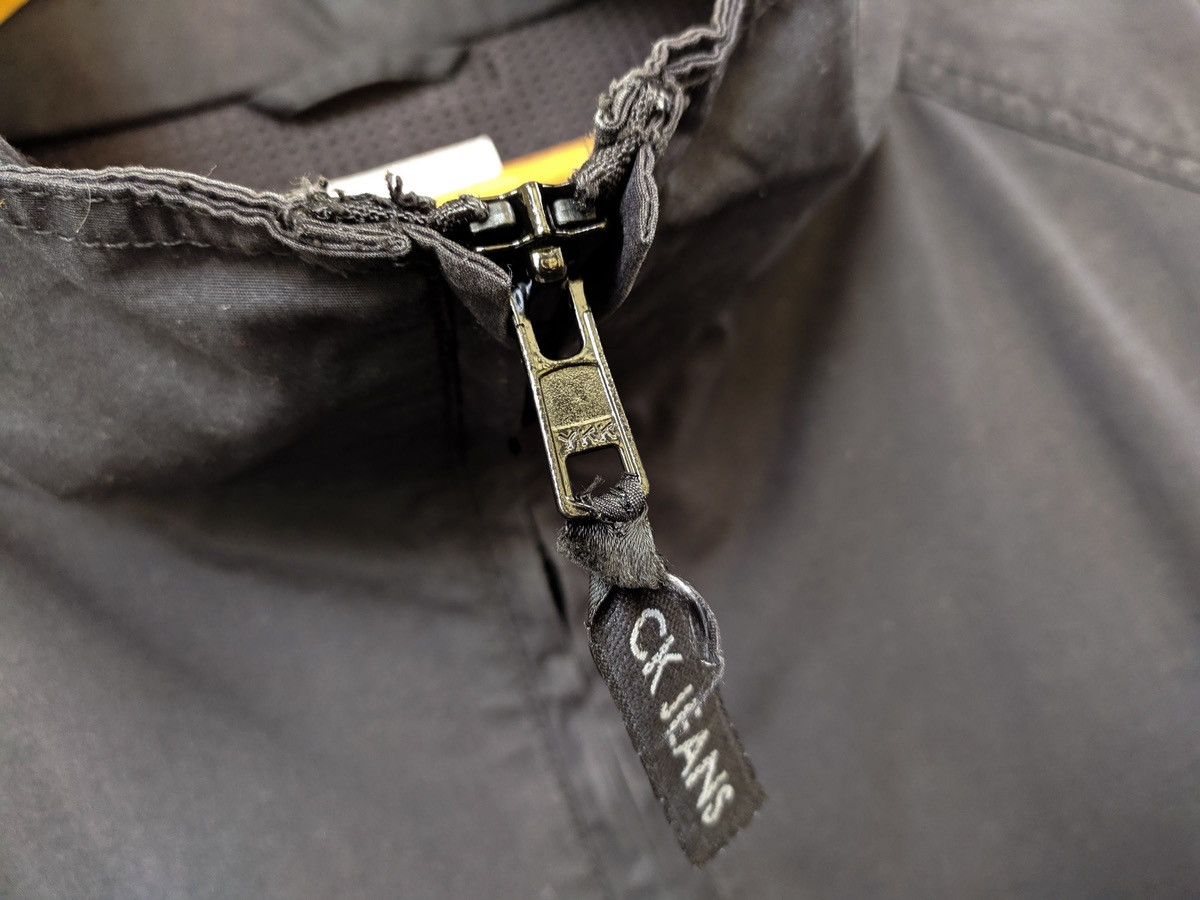 Calvin Klein × Vintage CK Calvin Klein 90s Jeans Zip Anorak Windbreaker Spellout Size US XXL / EU 58 / 5 - 4 Thumbnail