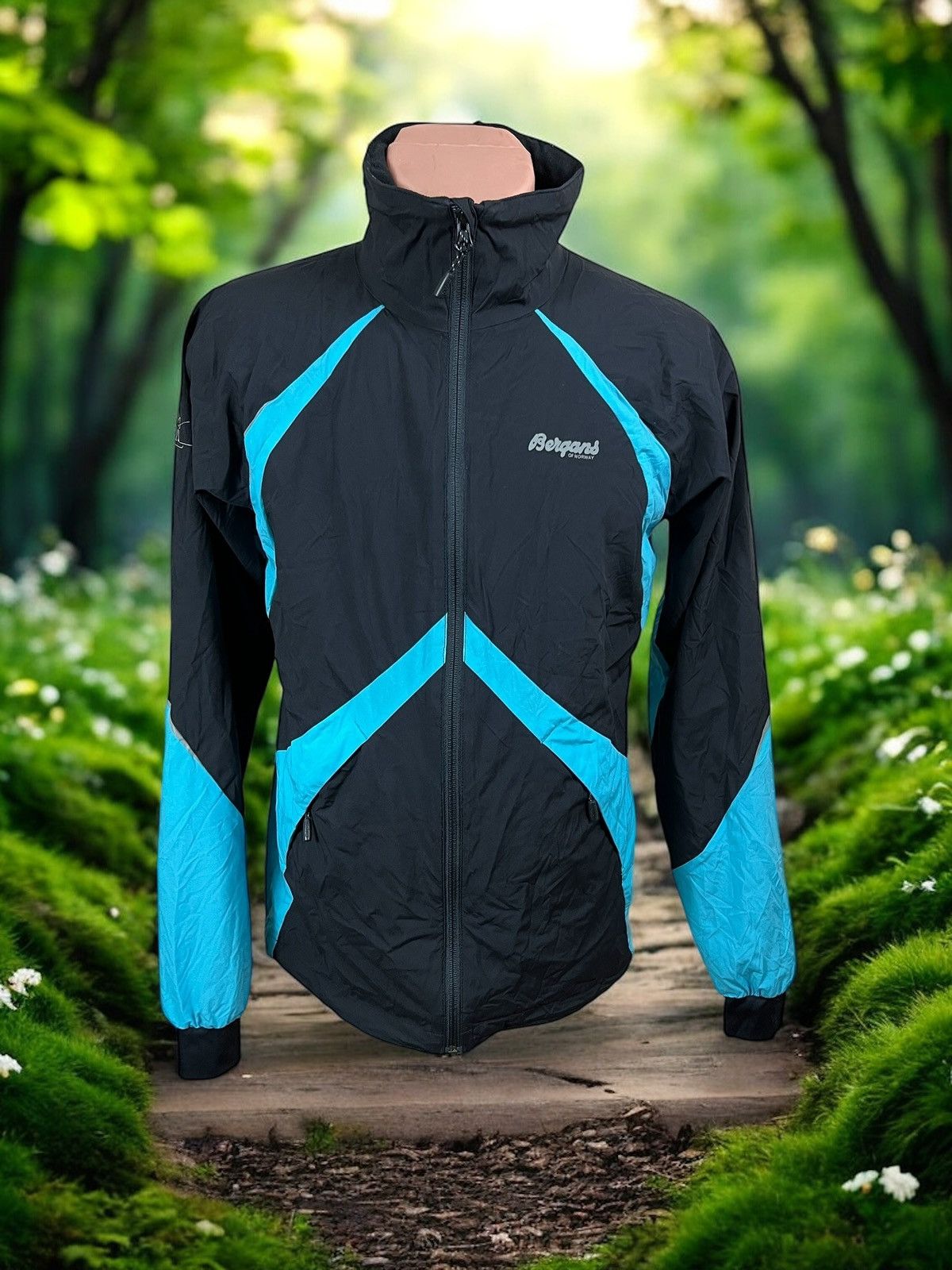 Bergans of Norway Bergans of Norway Active Winter light jacket size S Size US S / EU 44-46 / 1 - 1 Thumbnail