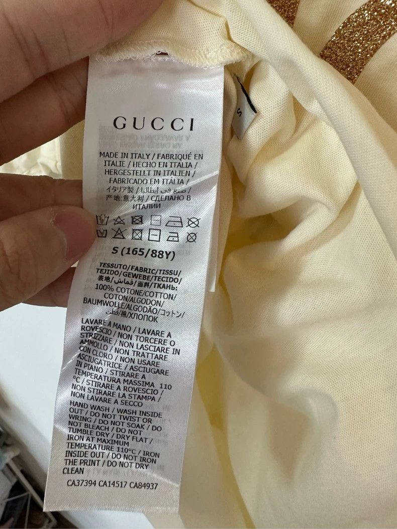 Gucci Gucci White hot stamping letter big logo short sleeve 2501- Size US S / EU 44-46 / 1 - 4 Thumbnail