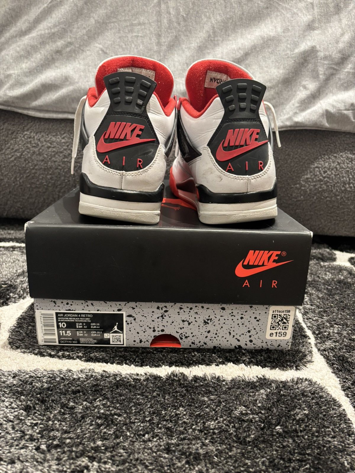 Jordan Brand × Nike Jordan 4 Fire Red Size US 10 / EU 43 - 5 Thumbnail