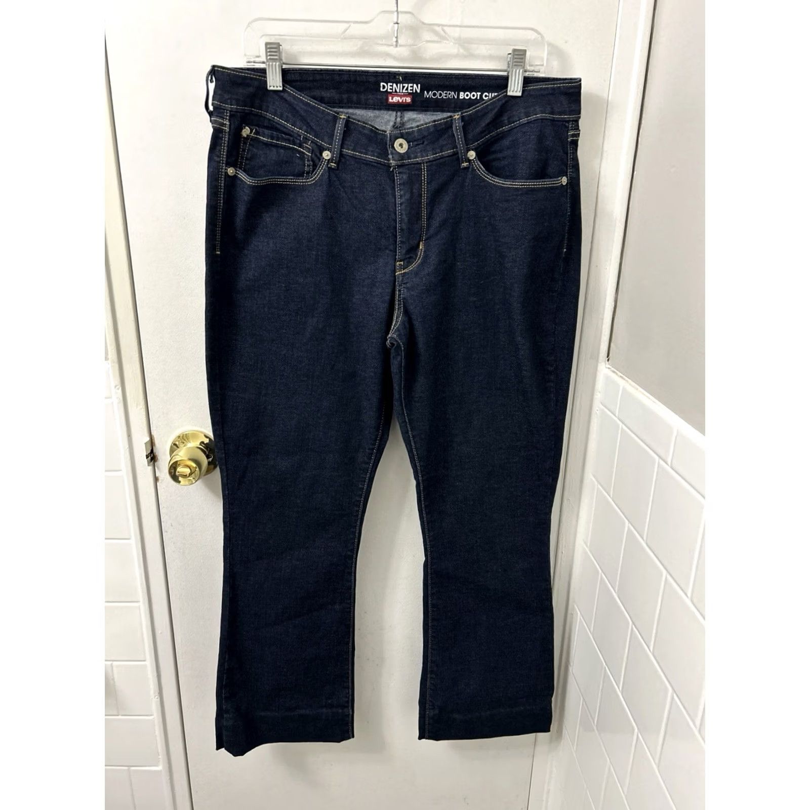 Denizen Levis Denizen Modern Boot Cut Jeans Womens Size 33x28 Dark Wash Stretch Denim Slim Embroidered Logo 5-Pocket Regular Rise Womens Jeans Size 24" / US 00 / IT 34 - 2 Thumbnail