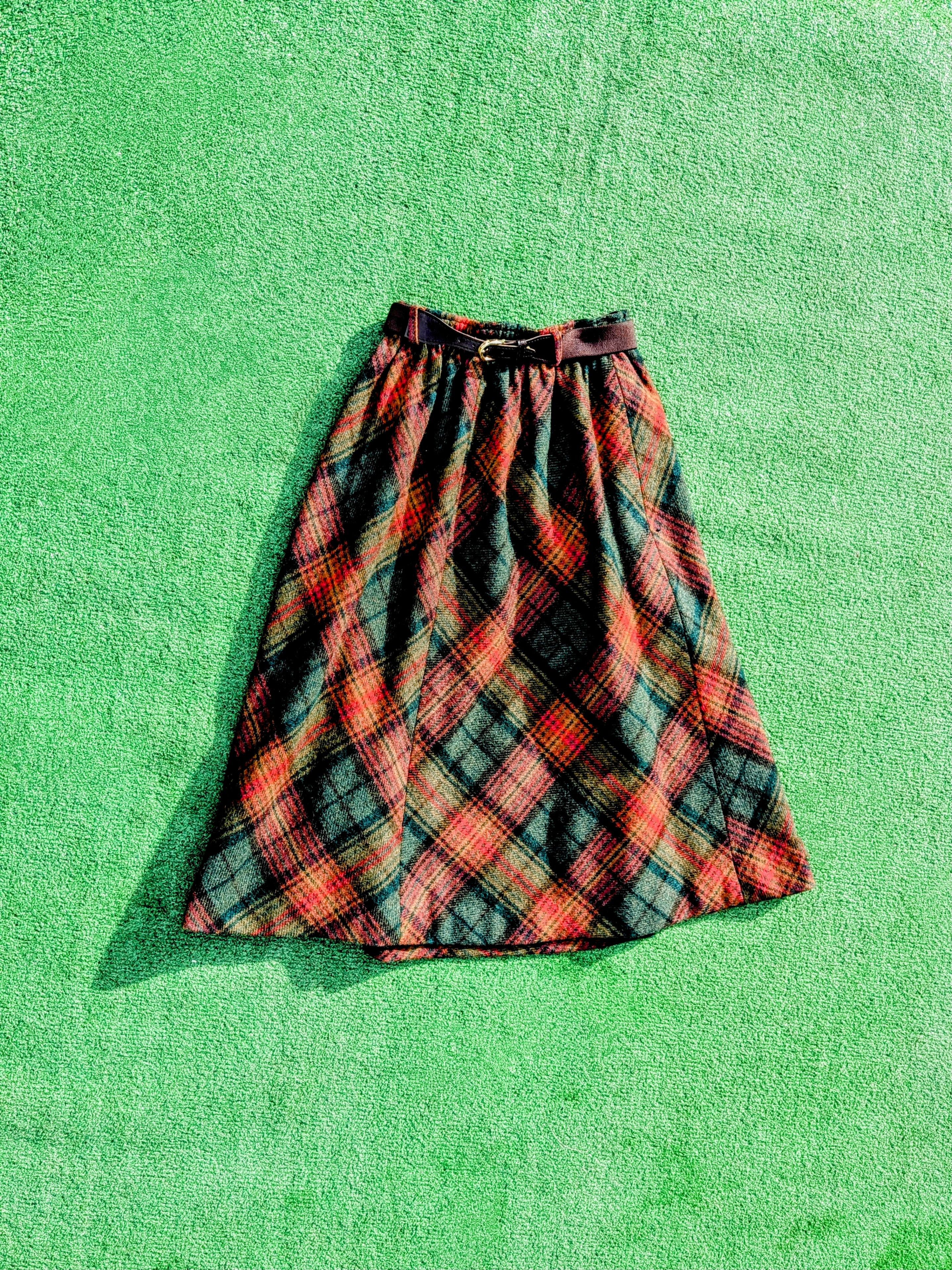 Vintage Vintage 1980s Japan Chell Yamamoto Retro Wool Blend Skirt Size 28" / US 6 / IT 42 - 6 Thumbnail