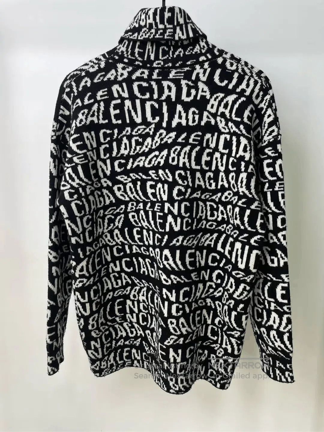 Balenciaga balenciaga wool printed sweater in xs. Size XS / US 0-2 / IT 36-38 - 2 Thumbnail