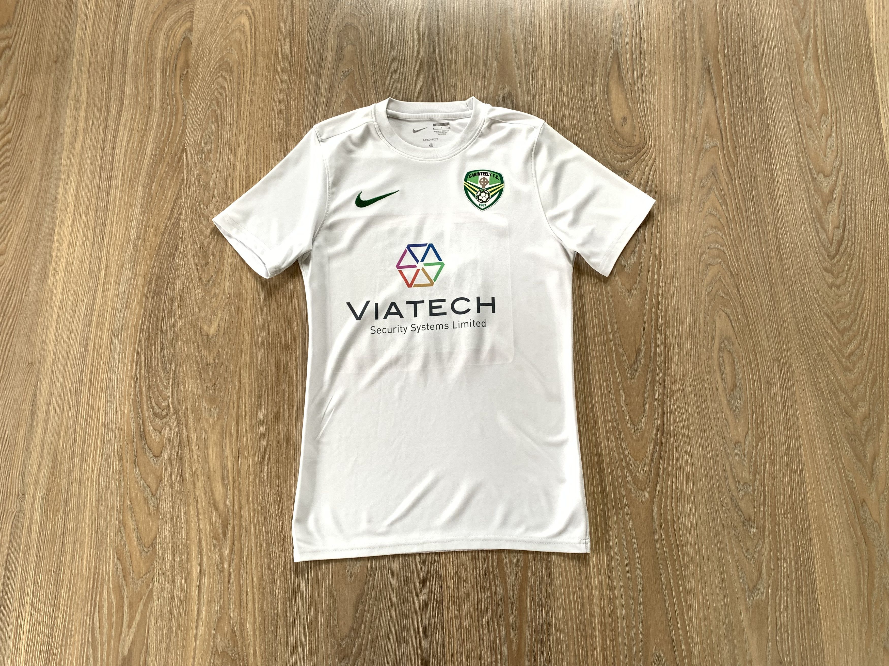 Nike Nike Dri Fit Cabinteely FC Training White T Shirt Size US S / EU 44-46 / 1 - 1 Thumbnail