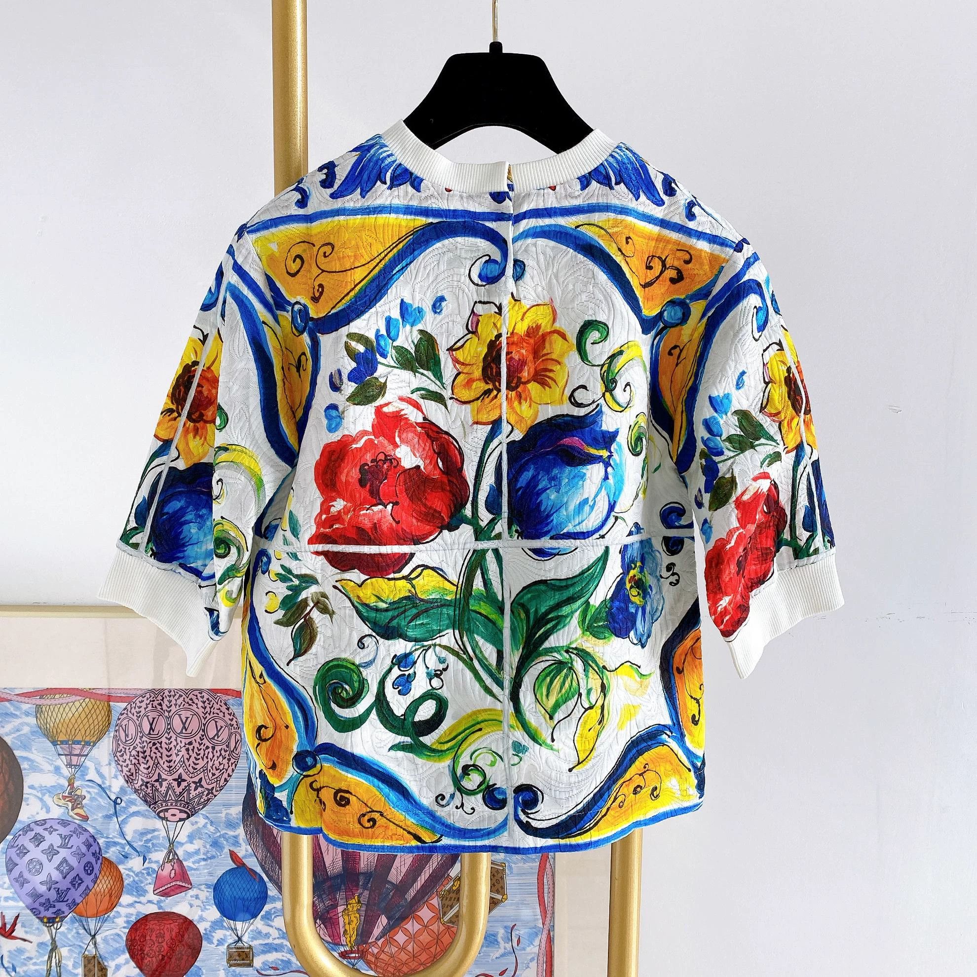 Dolce & Gabbana Dolce & Gabbana Printed T-Shirt New with Tags 11/12Y Size XXS / US 00 / IT 34 - 2 Thumbnail