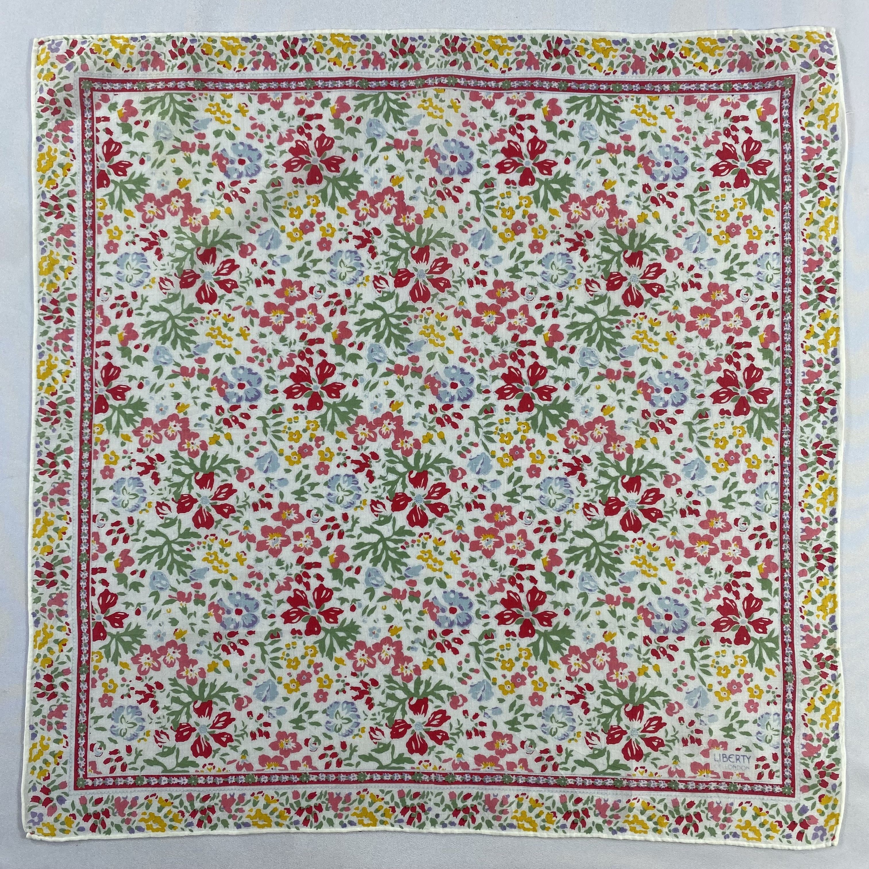 Liberty × Vintage Liberty Neckerchief / Bandana / Handkerchief-P606 Size ONE SIZE - 1 Thumbnail