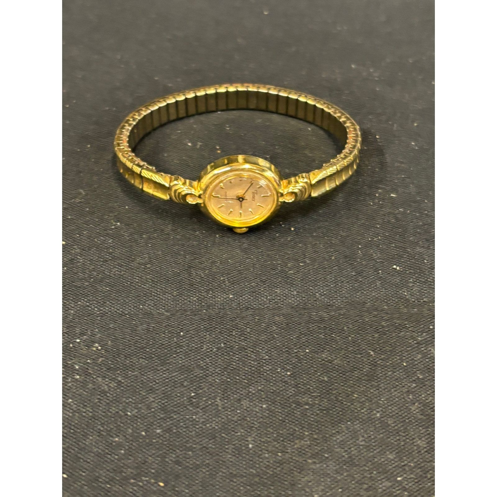Timex Timex Gold Tone Women’s Watch! New Battery! Size ONE SIZE - 12 Thumbnail