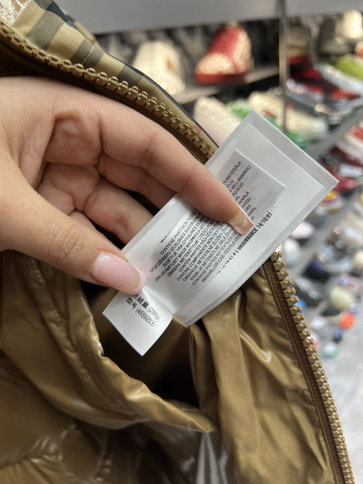 Burberry Burberry Tape Puffer Jacket Size US L / EU 52-54 / 3 - 17 Thumbnail