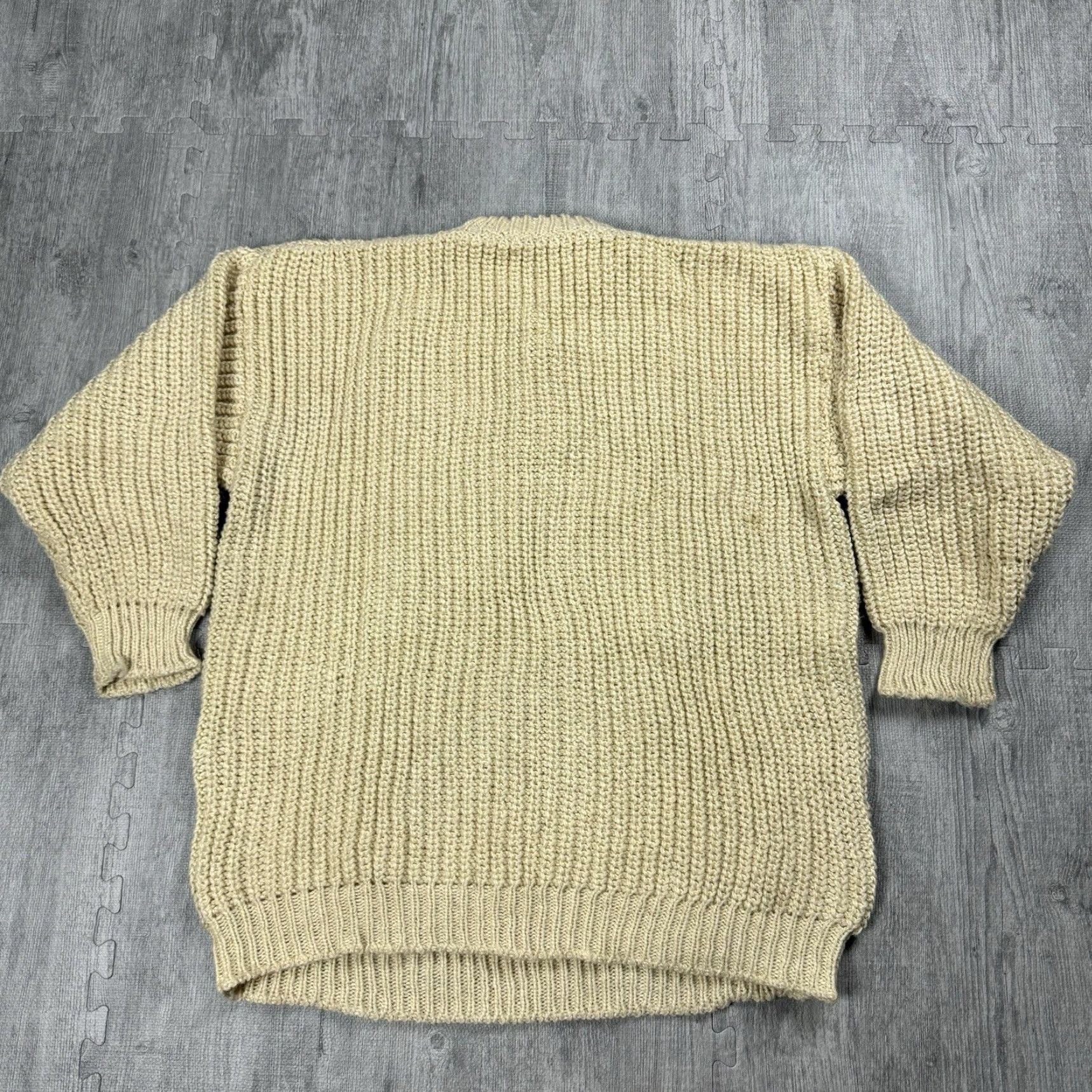 Vintage VINTAGE Handmade Chunky Cable Knit Henley Sweater Adult 2XL Ivory Casual Classic 80s 90s Mens Size US XXL / EU 58 / 5 - 7 Thumbnail