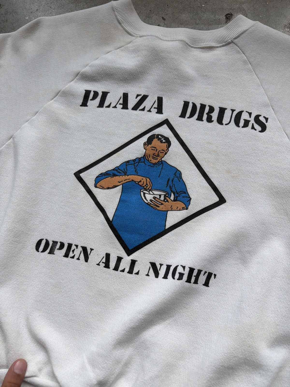 Vintage Vintage Plaza Drugs Atlanta Boxy Sweater Size US L / EU 52-54 / 3 - 4 Thumbnail