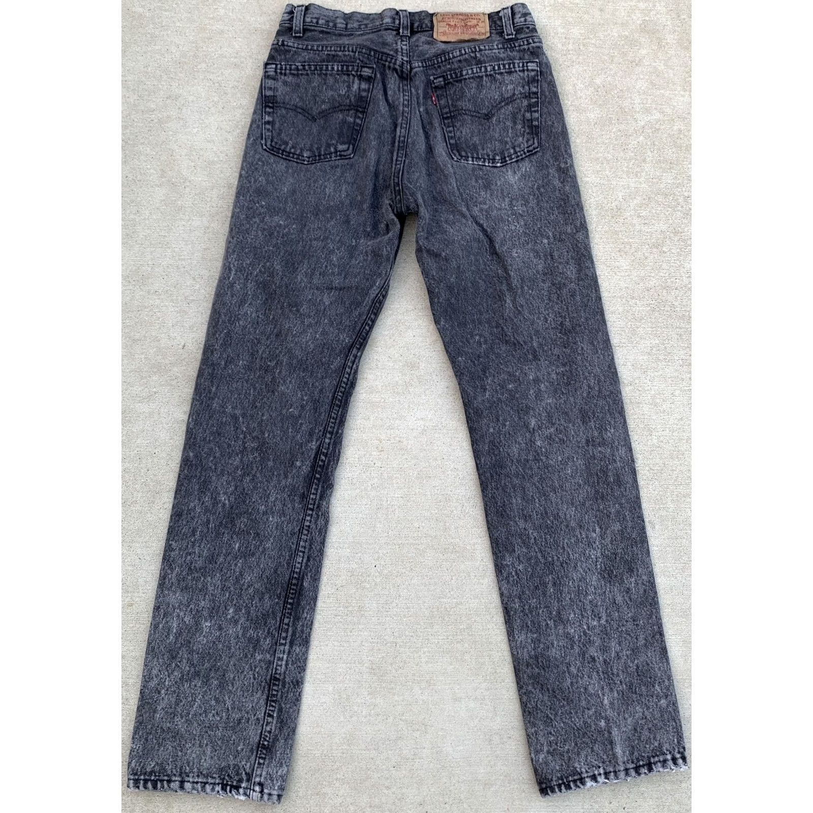 Levi's Vintage Levi's 501 Jeans Button Fly Faded Black Size 29 Regular Men Jeans 5-Pocket Distressed Inseam 31.75in Cotton Denim USA Made Rise 10-12in Size US 29 - 4 Thumbnail