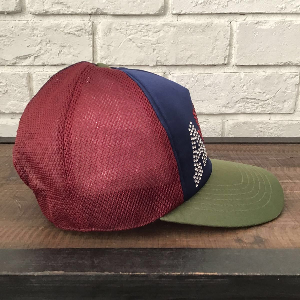Bape × Nigo × Swarovski BAPE Swarovski APEE LOGO tracker hat cap a bathing ape NIGO Size ONE SIZE - 3 Thumbnail