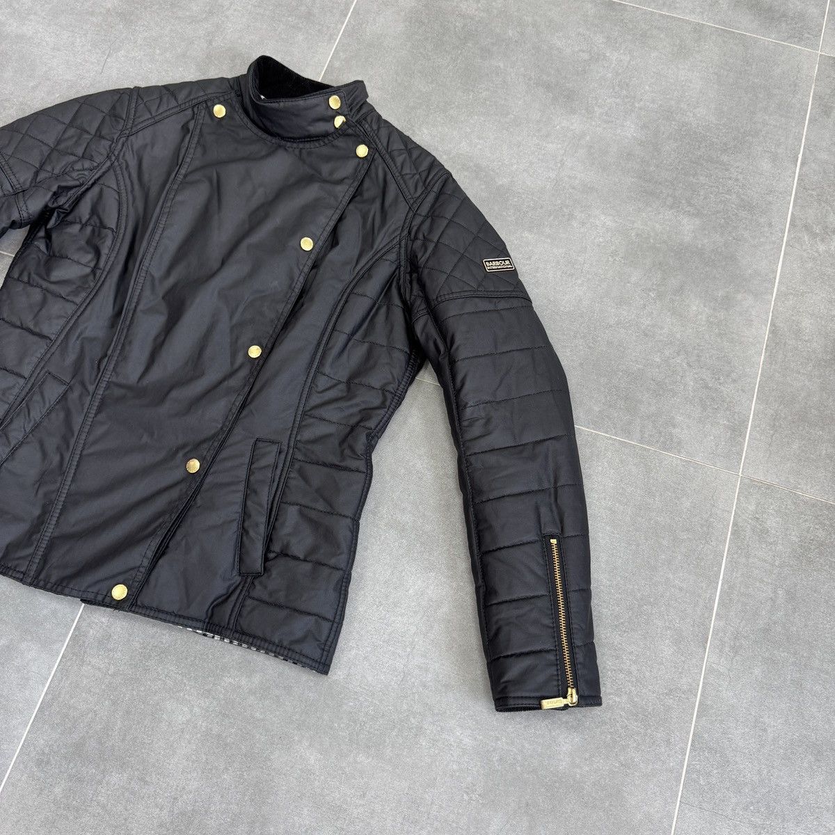 Barbour Barbour International Black Streak Axle Waxed Quilted Jacket Size L / US 10 / IT 46 - 6 Thumbnail