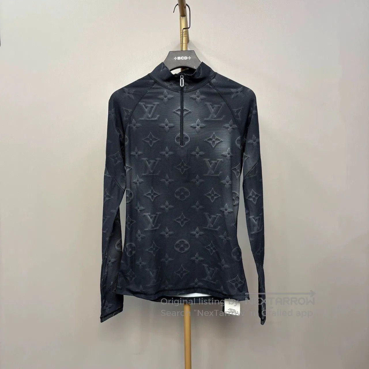 Louis Vuitton louis vuitton long sleeve athletic top. Size US S / EU 44-46 / 1 - 1 Thumbnail