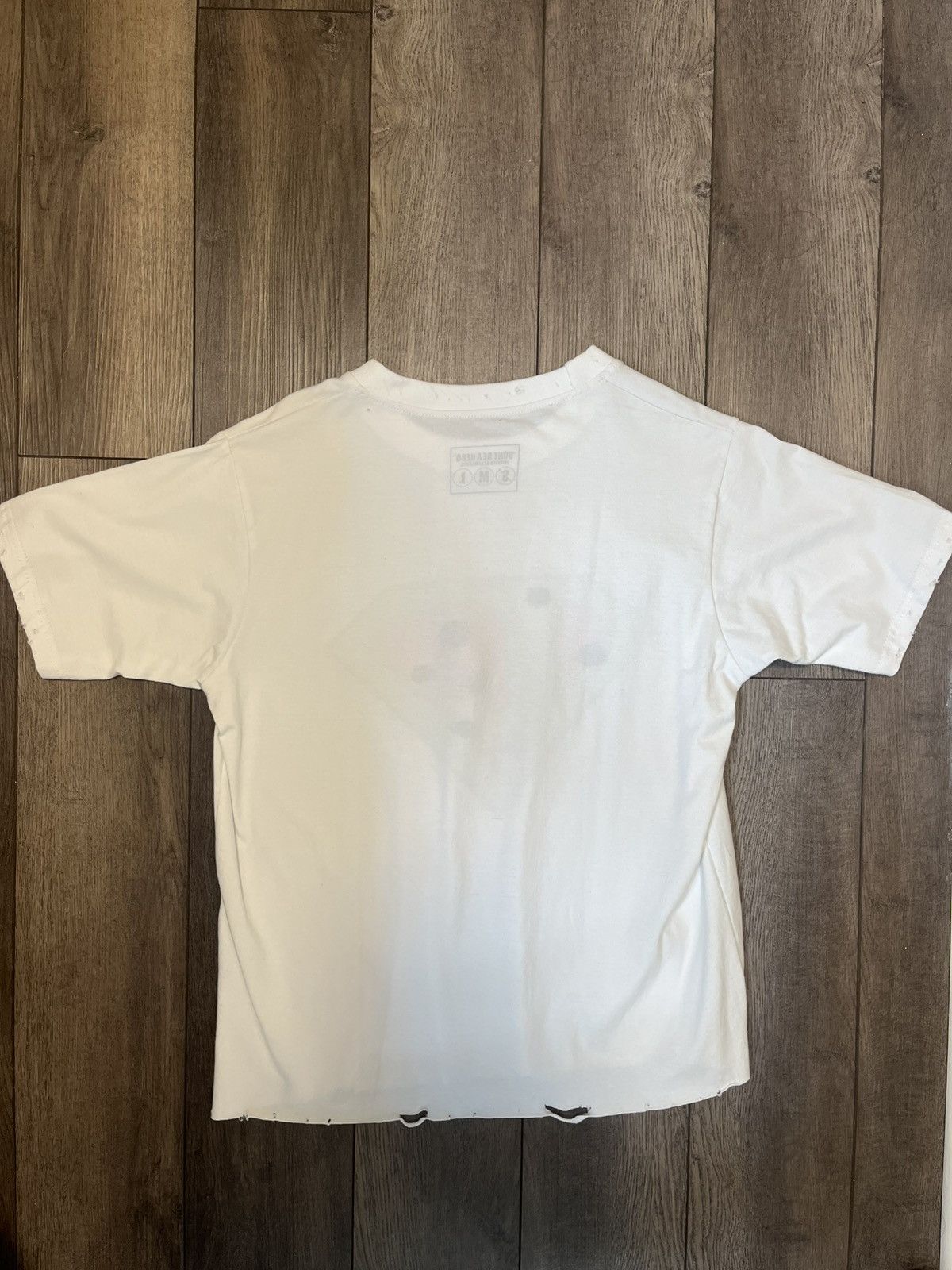 Japanese Brand Luvestruk “Don’t be a hero” T shirt Size US M / EU 48-50 / 2 - 2 Thumbnail