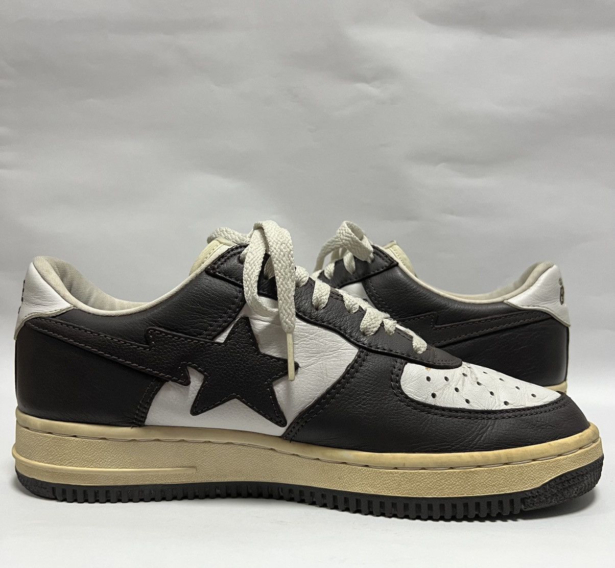 Bape Bape - OG Bape Sta White/Brown Size US 8 / EU 41 - 9 Thumbnail