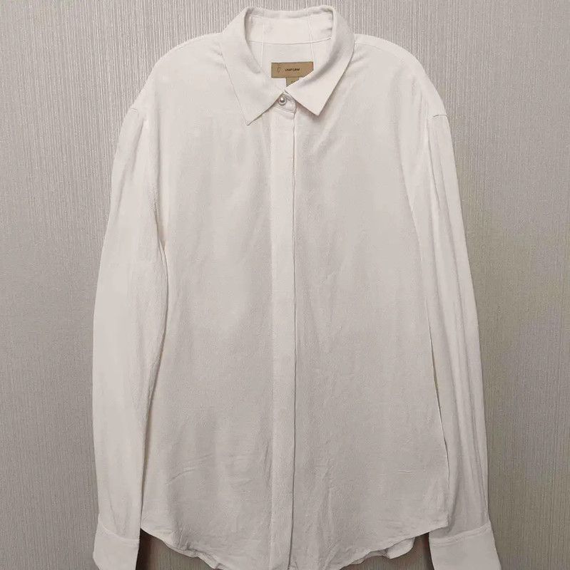 Burberry Burberry Women's Silk Shirt in Ivory Size XS / US 0-2 / IT 36-38 - 1 Thumbnail