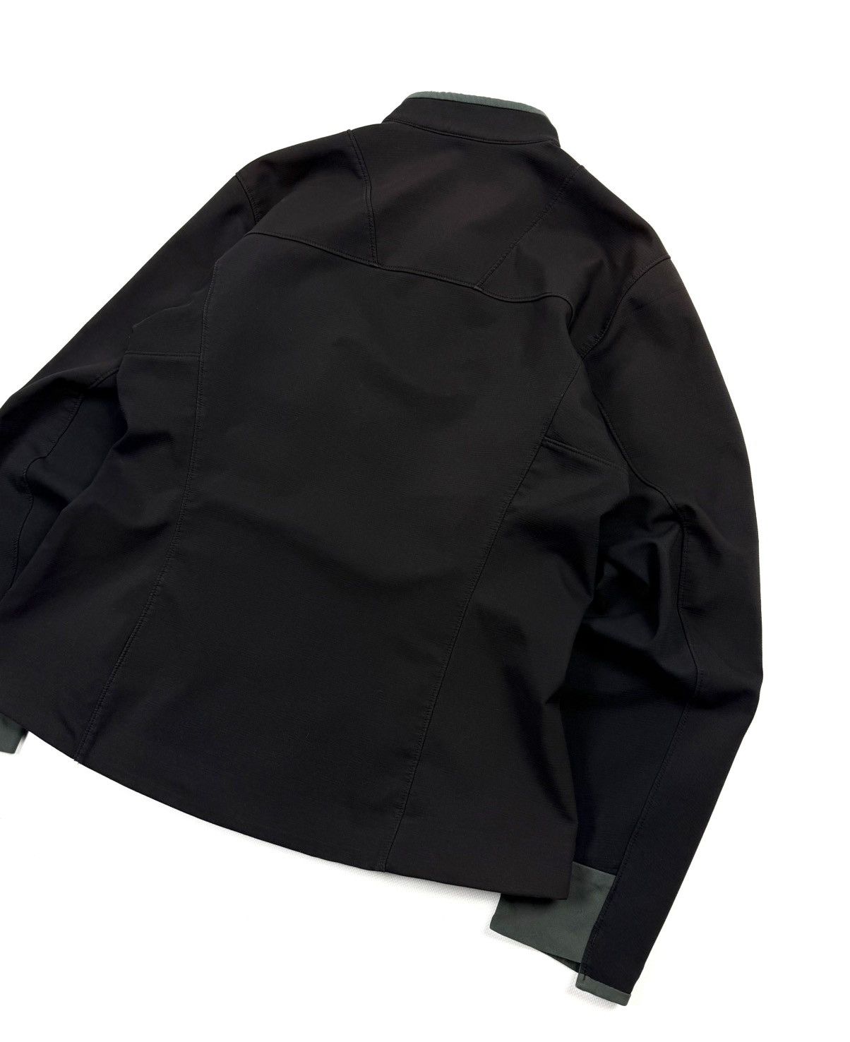 Arc'teryx Arc’teryx Softshell Jacket Women’s L Black Gorpcore Outdoor Size L / US 10 / IT 46 - 10 Thumbnail