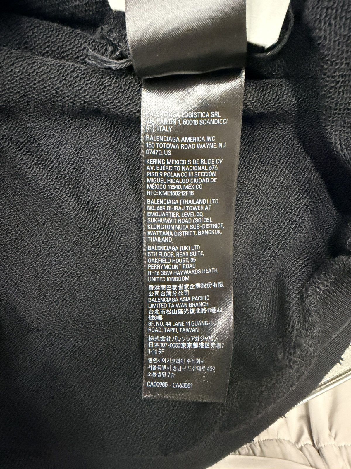 Balenciaga Balenciaga Runway Surfer Flannel Zip Size US L / EU 52-54 / 3 - 12 Thumbnail