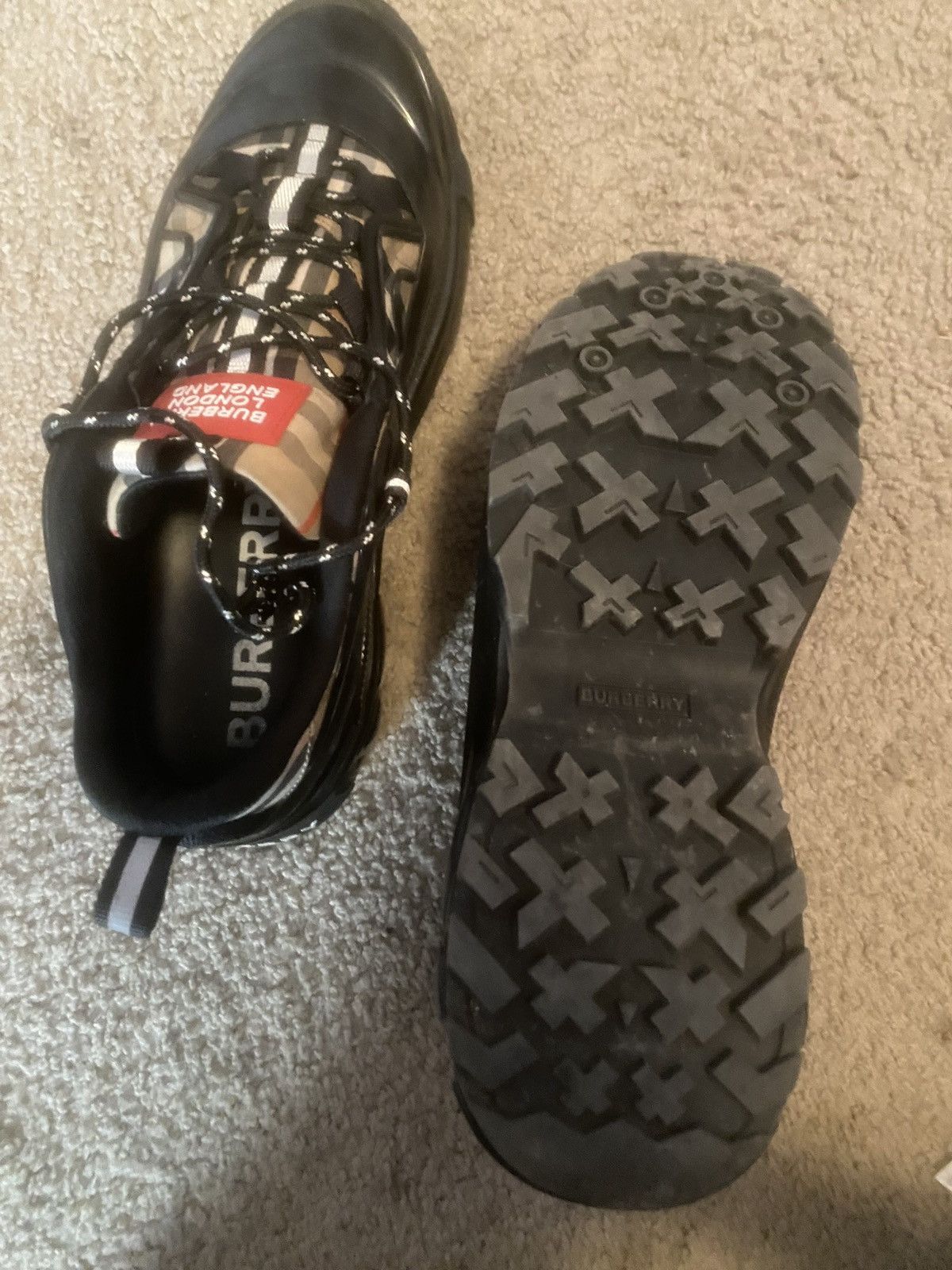 Burberry Burberry Black Vintage Check Sneakers! Size US 9.5 / EU 42-43 - 5 Thumbnail