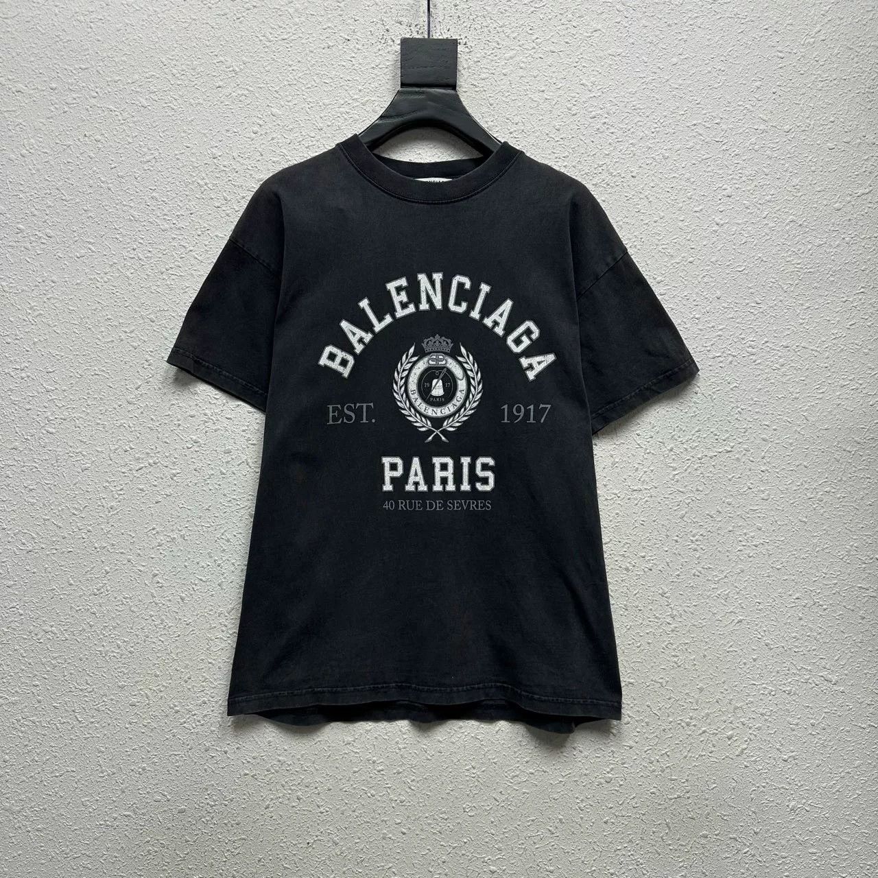 Balenciaga Balenciaga Washed Wheat Ear Letter Tee Size US S / EU 44-46 / 1 - 1 Thumbnail