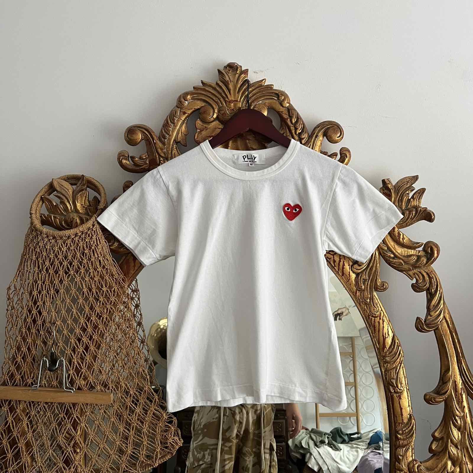 Comme des Garcons Luxury Play Comme Des Garson y2k logo tee Size S / US 4 / IT 40 - 1 Thumbnail