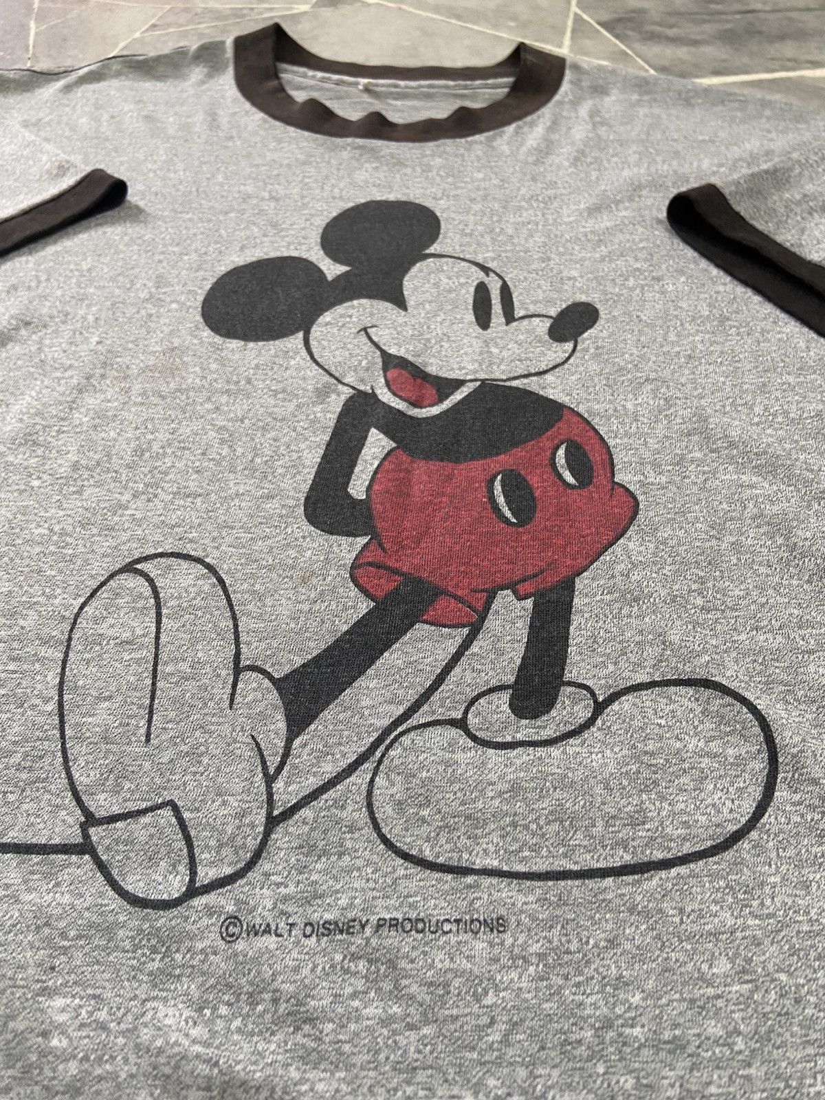 Vintage 80s Mickey Mouse Walt Disney Cartoon Ringer Tee Size US L / EU 52-54 / 3 - 4 Thumbnail