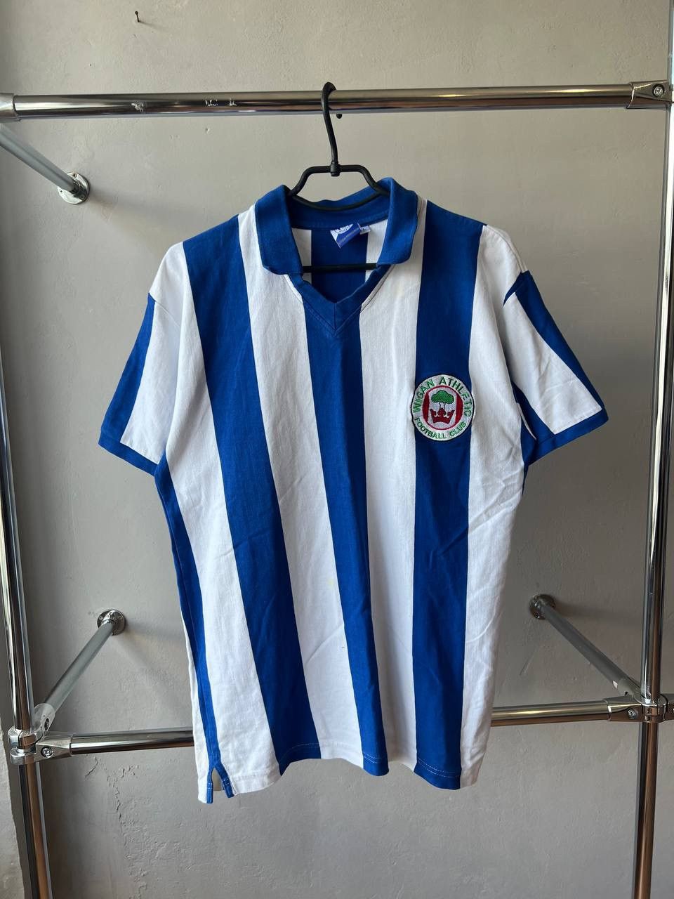 Other 1978 WIGAN ATHLETIC OFFICIALL REMAKE SOCCER FOOTBALL SHIRT Size US L / EU 52-54 / 3 - 3 Thumbnail