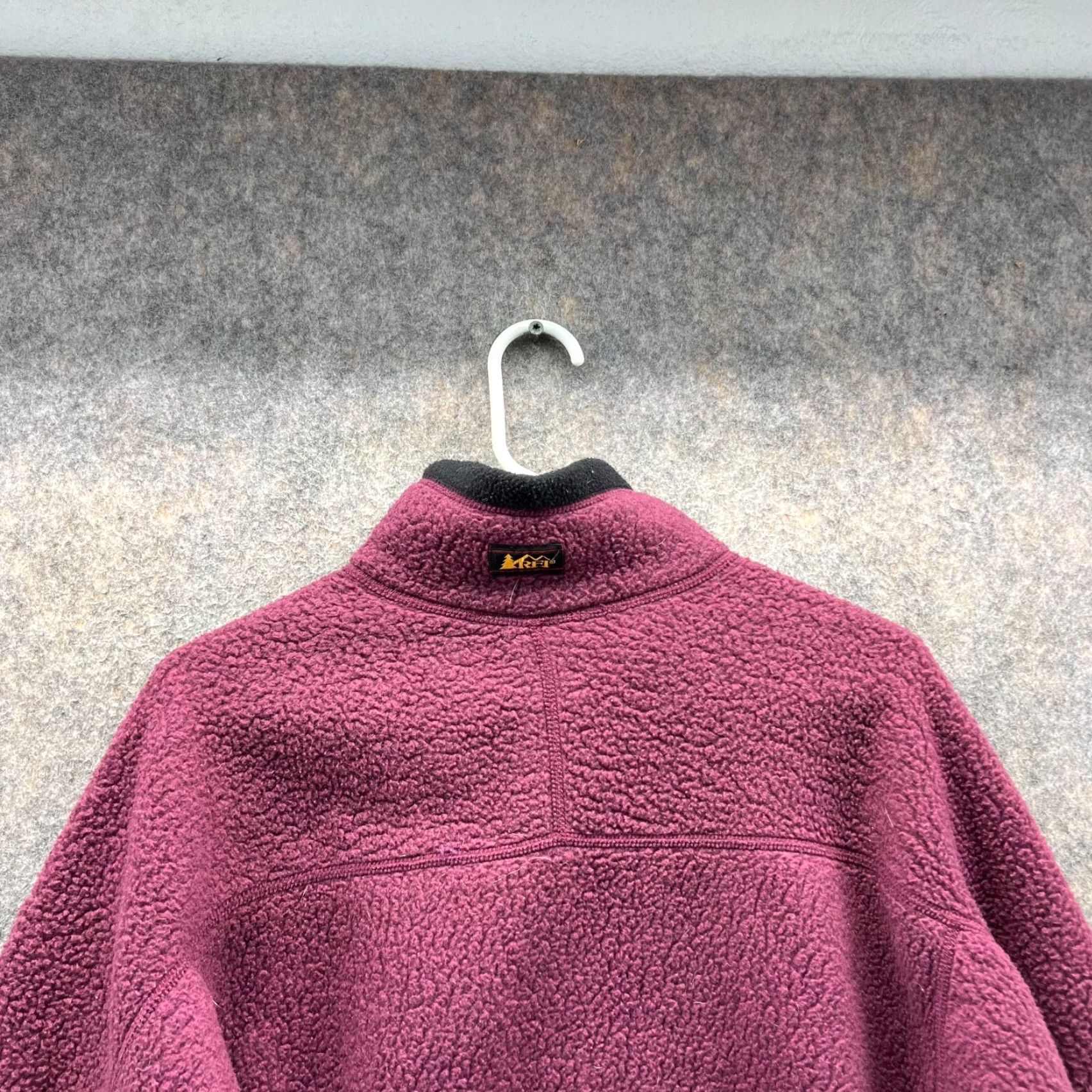 Vintage VINTAGE REI Fleece Jacket Women Small Burgundy Full Zip Sherpa Sweater Bomber Jacket Size S / US 4 / IT 40 - 2 Thumbnail