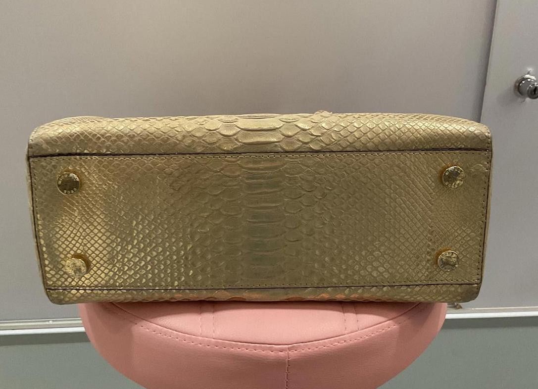 Michael Kors Gold Michael Kors bag Size ONE SIZE - 3 Thumbnail