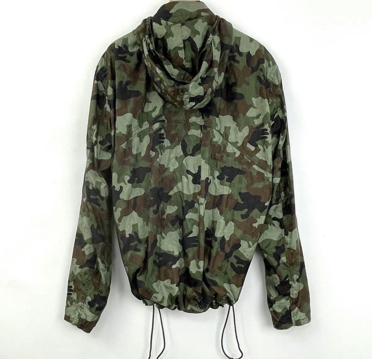 Louis Vuitton Louis Vuitton Camo Monogram Jacquard Windbreaker Jacket K12 Size US L / EU 52-54 / 3 - 2 Thumbnail