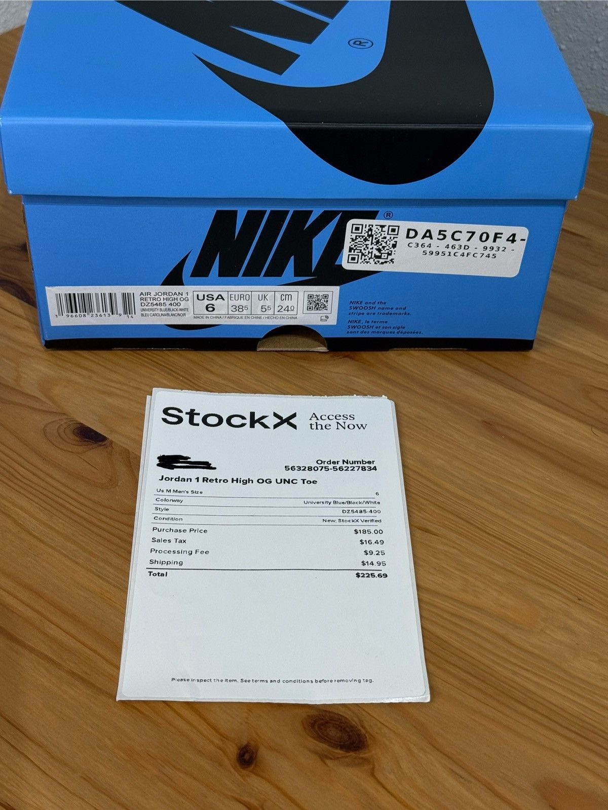 Jordan Brand × Nike Nike Air Jordan 1 Retro High OG UNC Toe size 6 Men/8 Woman Size US 6 / EU 39 - 10 Thumbnail