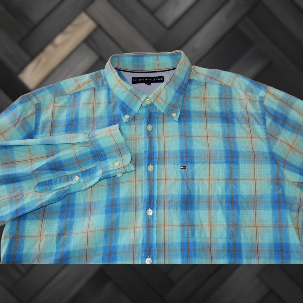 Tommy Hilfiger Tommy Hilfiger Men's Button Front Shirt Size L Plaid Cotton Long Sleeve Blue Shirt Size US L / EU 52-54 / 3 - 1 Thumbnail