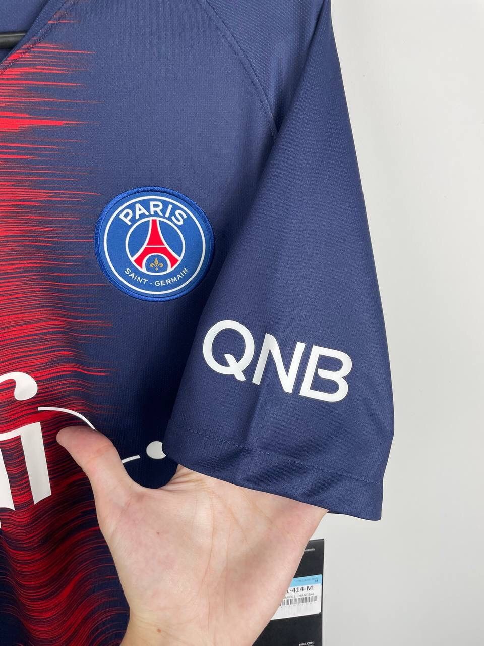 Japanese Brand × Nike BNWT 2018-2019 Nike PSG Home Soccer Jersey T-Shirt Y2K Size US M / EU 48-50 / 2 - 4 Thumbnail