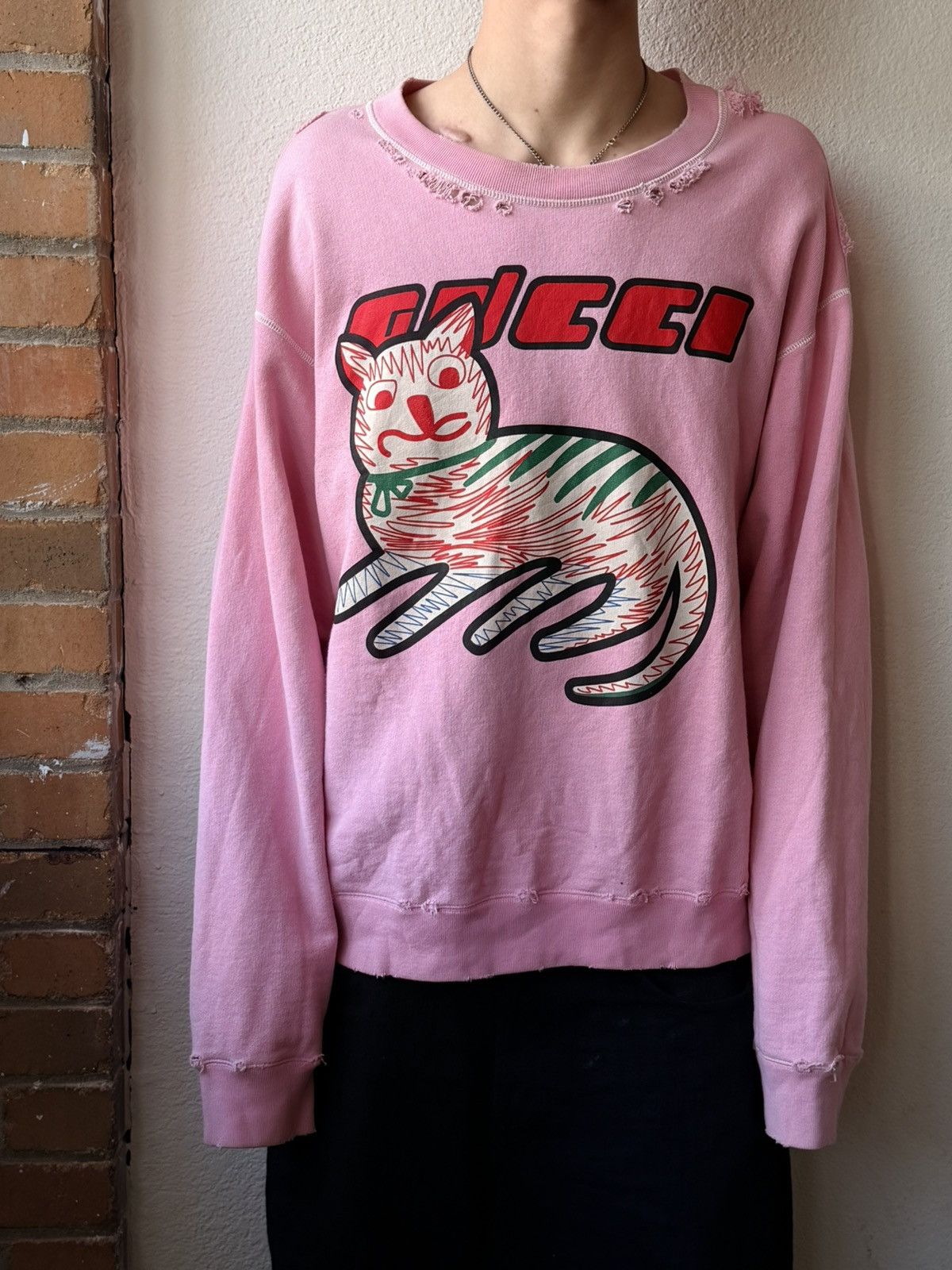 Gucci Gucci Pink Long Crewneck Size US M / EU 48-50 / 2 - 1 Thumbnail