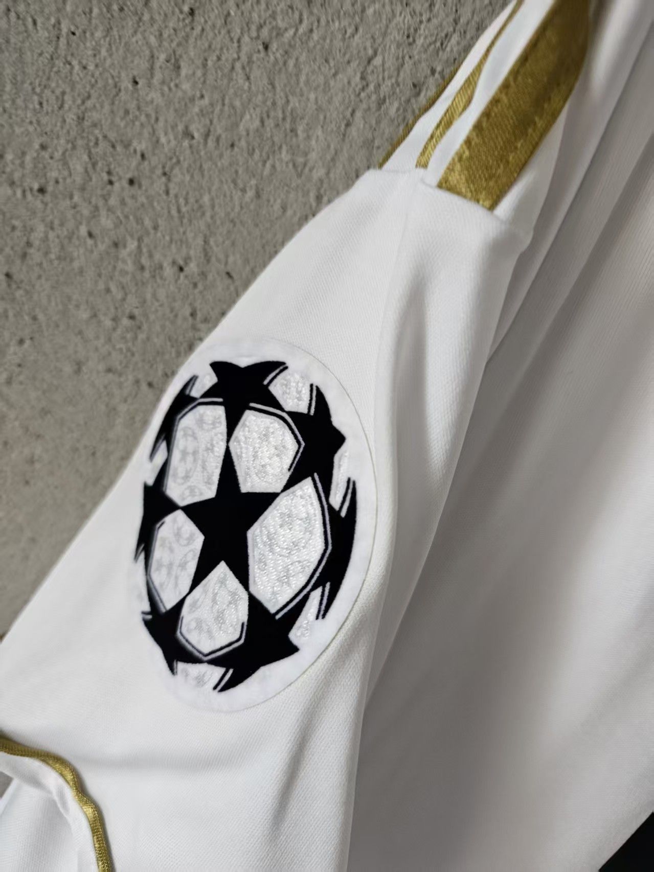 Adidas Karim Benzema Jersey 2011 12 Real Madrid Size US S / EU 44-46 / 1 - 4 Thumbnail