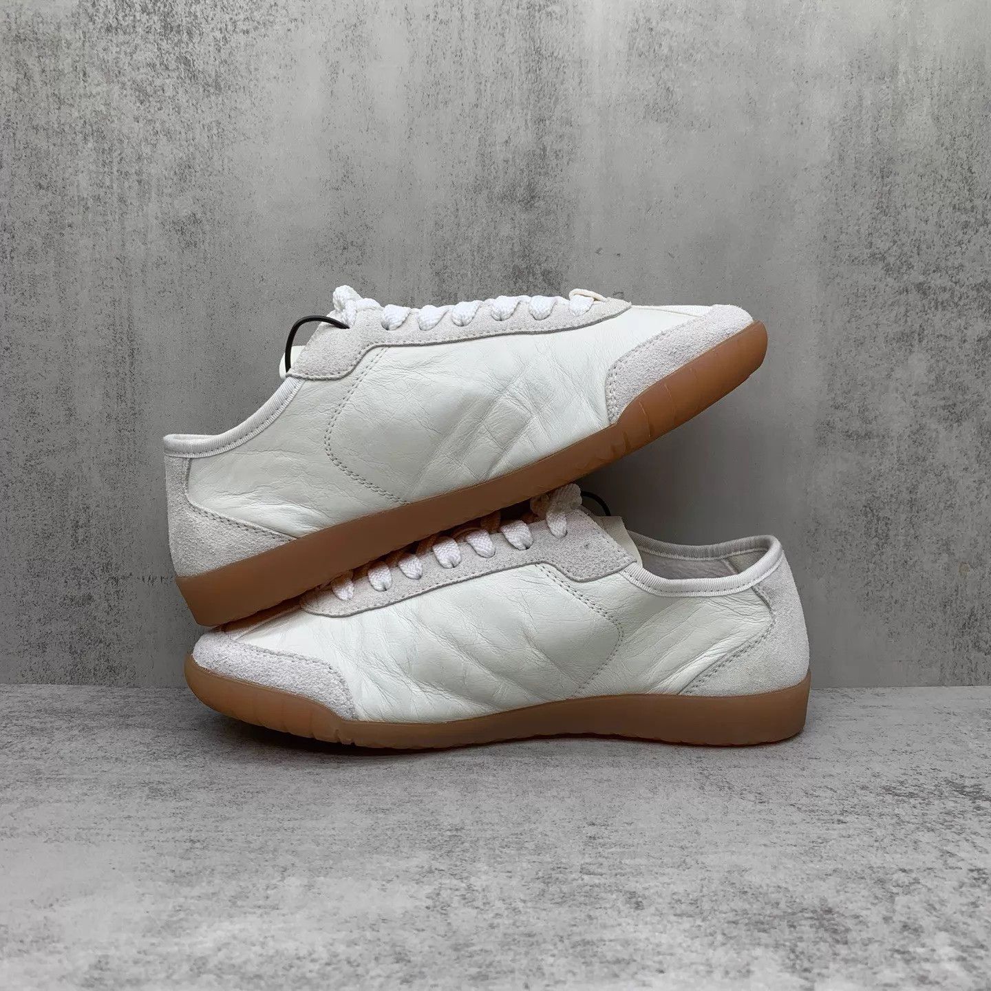 Chanel Chanel White Double C Deerfield Sneaker 36 98 New LX1296 Size US 5.5 / IT 35.5 - 3 Thumbnail