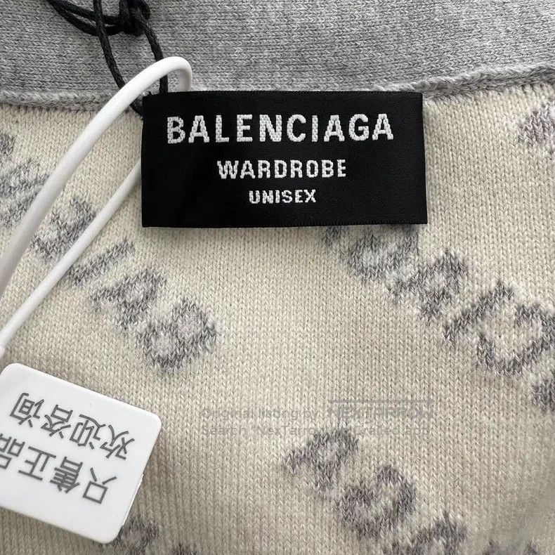 Balenciaga Balenciaga Letter Full-Print V-Neck Single-Breasted Long S Size US M / EU 48-50 / 2 - 3 Thumbnail