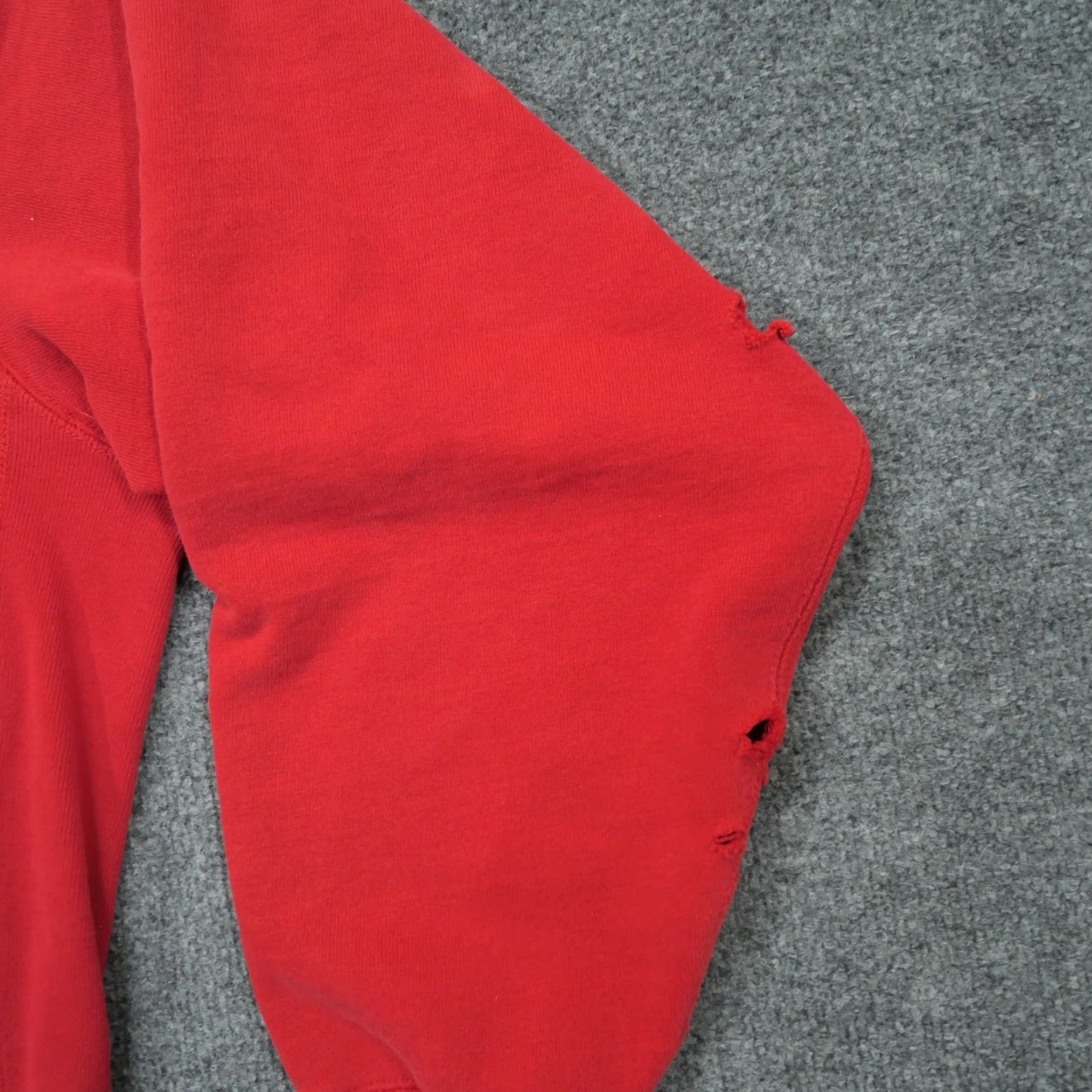 Lands' End VINTAGE Lands' End Sweatshirt Mens Pullover Crew Neck Cotton Blend Red XL Tall Distressed Holes 90s University Logo All Seasons Size US XL / EU 56 / 4 - 4 Thumbnail