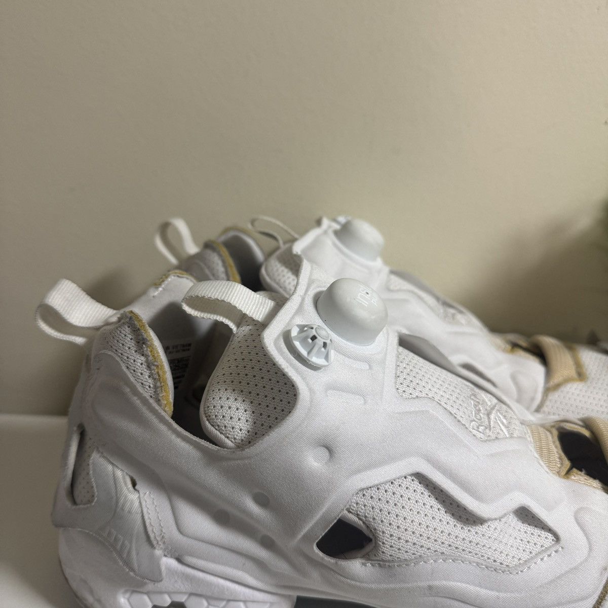 Maison Margiela × Reebok Reebok Maison x Margiela Instapump Fury Memory Of Shoes Size US 7 / EU 40 - 4 Thumbnail