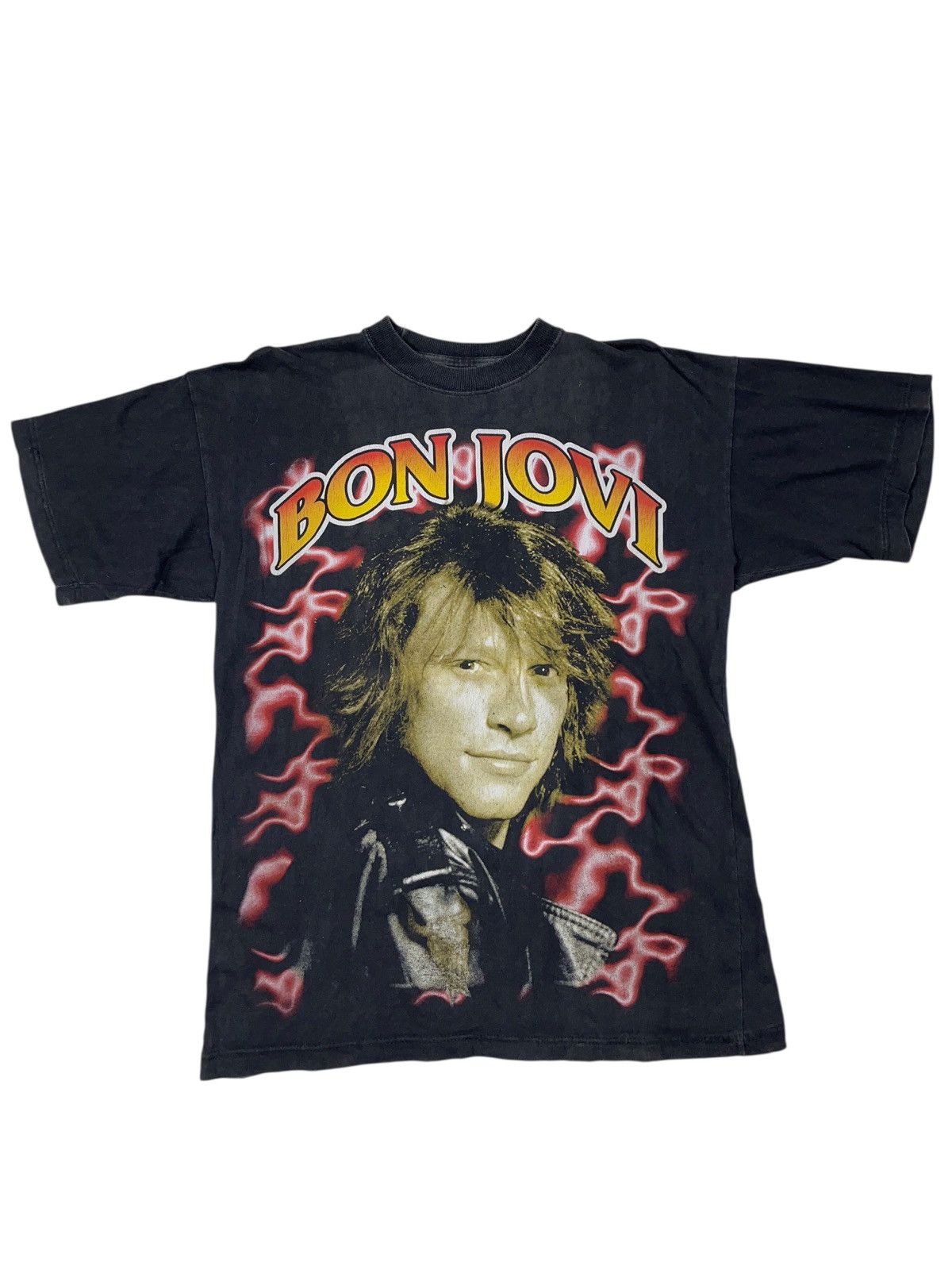 Bon Jovi Vintage 90s Bon Jovi All Over Print Rap Tee Style T-hirt Size US L / EU 52-54 / 3 - 1 Thumbnail