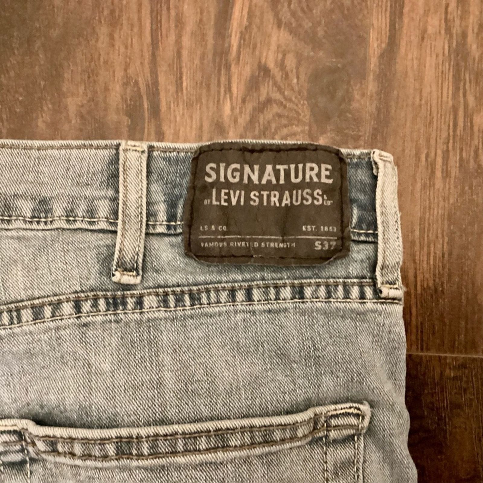 Levi's Signature by Levi Strauss & Co. Men's Slim Fit Jeans, 38x32 Size US 36 / EU 52 - 8 Thumbnail
